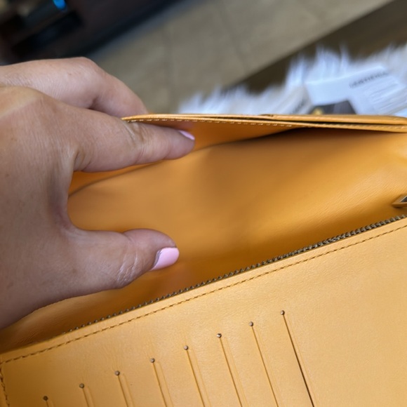 Louis Vuitton Brazza Wallet yellow long wallet saffron aerogramme - Picture 11 of 17